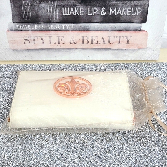 TYME Handbags - 6 Piece Multi-Use Wallet, Wristlet, Clutch, Purse & Crossbody w/Rose Gold Emblem